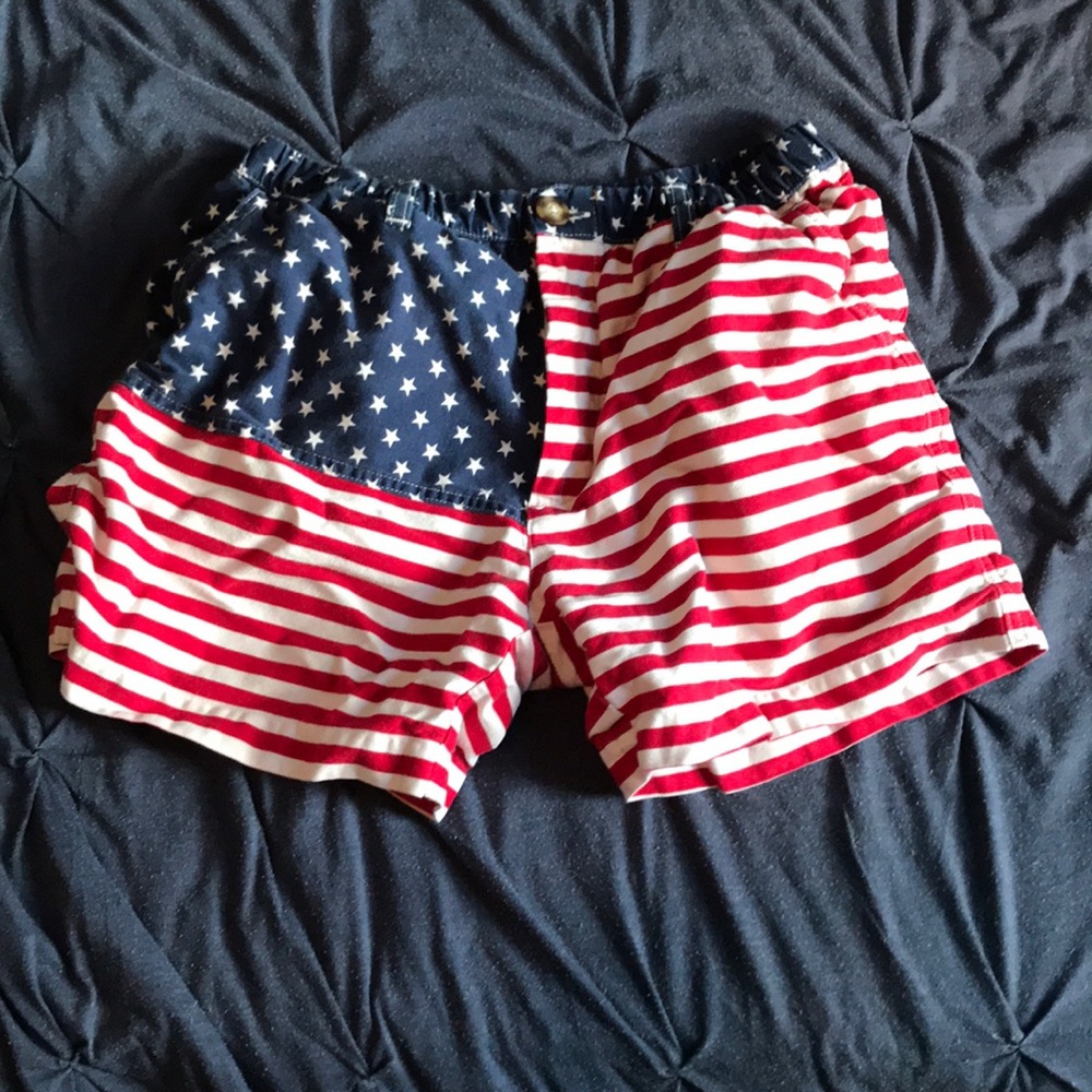 Men’s USA chubby shorts size M